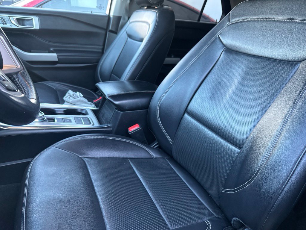 Used 2021 Ford Explorer Limited w/ Equipment Group 301A RWD image 13