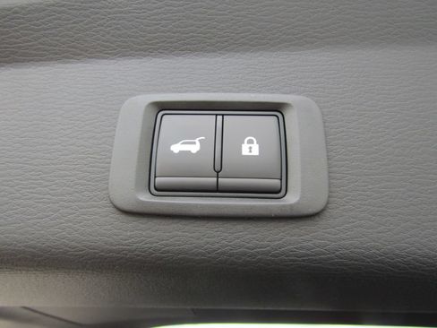 Used 2026 Mitsubishi Outlander SE FWD image 35