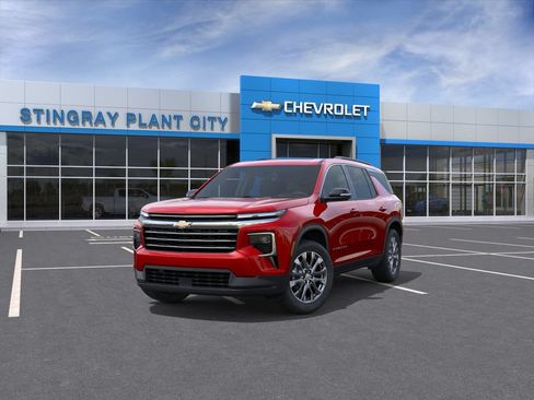 New 2026 Chevrolet Traverse LT w/ Sun and Wheel Package FWD image 8