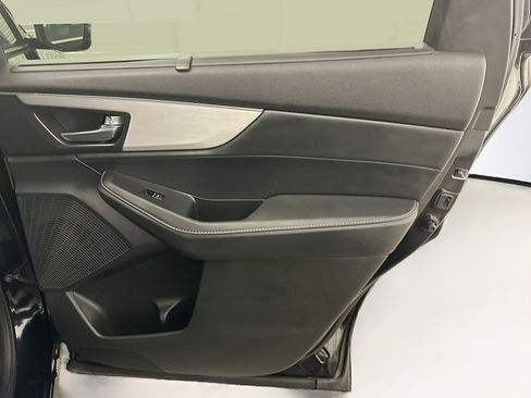 Used 2023 Acura MDX SH-AWD w/ Technology Package image 34