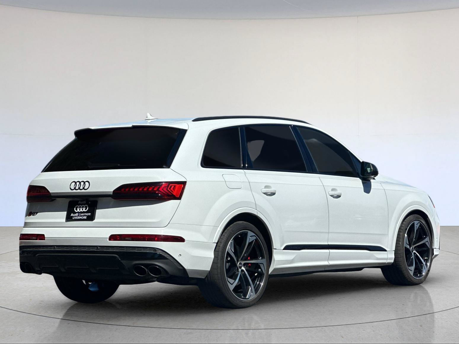 Used 2023 Audi SQ7 Prestige w/ Prestige Package AWD/4WD image 6