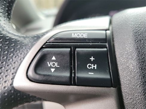 Used 2016 Honda Odyssey SE image 23