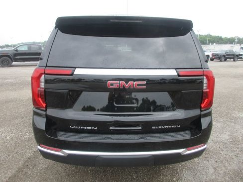 New 2026 GMC Yukon XL Elevation w/ Elevation Premium Package AWD/4WD image 5