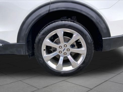 Used 2020 Ford Explorer Platinum w/ Premium Technology Package AWD/4WD image 10