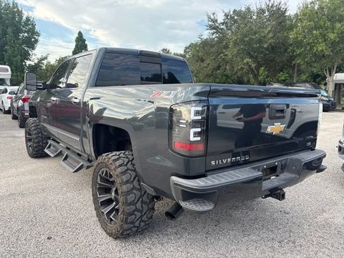 Used 2017 Chevrolet Silverado 1500 LTZ Z71 w/ LTZ Plus Package AWD/4WD image 7