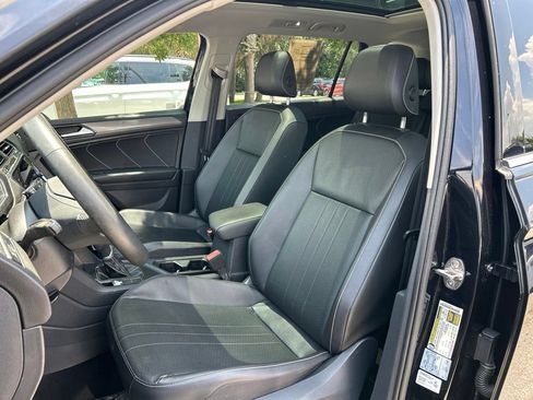 Used 2022 Volkswagen Tiguan SE FWD image 21