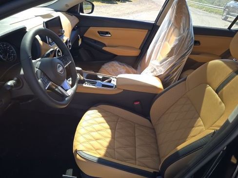 New 2025 Nissan Sentra SV w/ SV Premium Package image 4