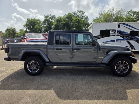 Used 2022 Jeep Gladiator Overland w/ Popular Equipment Package AWD/4WD image 5