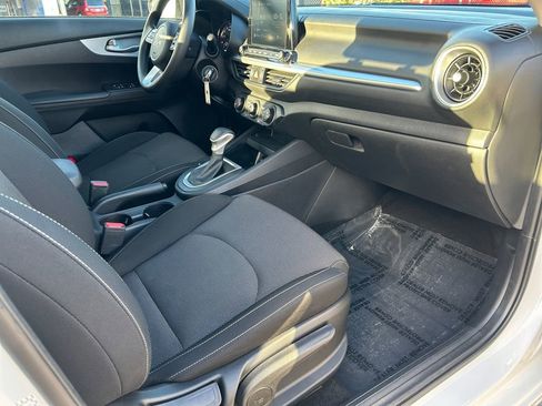 Used 2023 Kia Forte LXS image 26