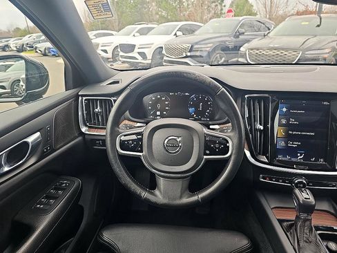 Used 2020 Volvo S60 T6 Inscription image 20