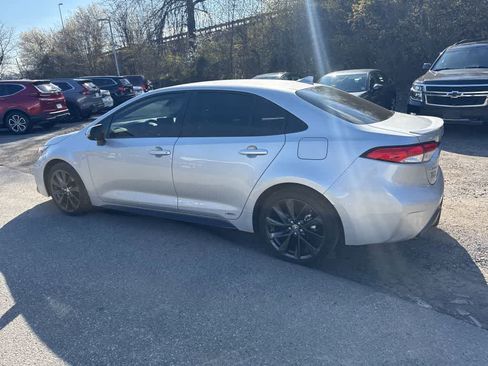 Used 2024 Toyota Corolla SE image 19