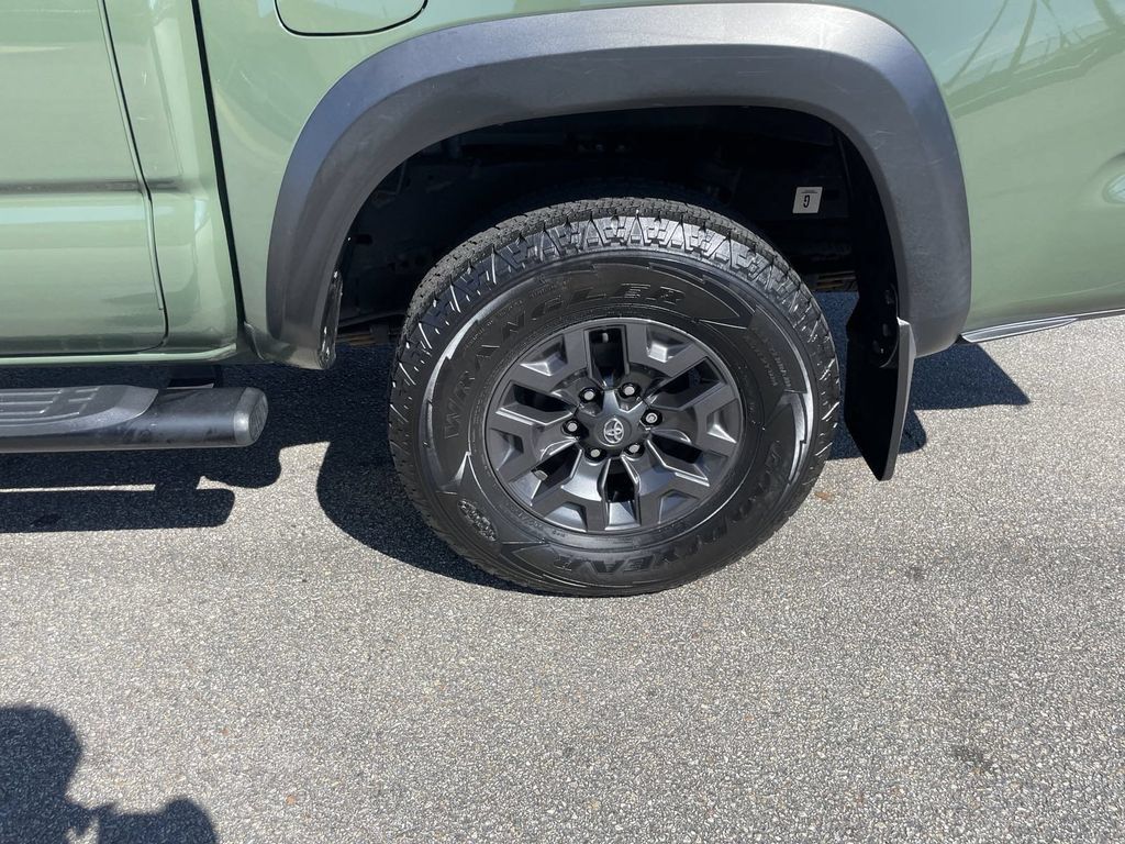 Used 2021 Toyota Tacoma SR5 w/ Trail Edition AWD/4WD image 13