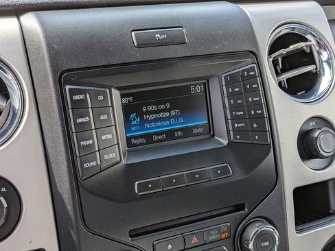 Used 2014 Ford F150 XLT w/ XLT Chrome Package image 22