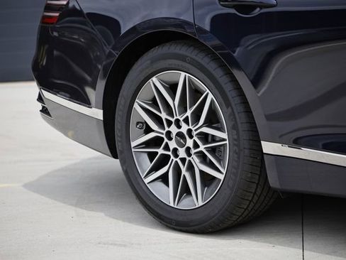 Certified 2026 Genesis G80 2.5T AWD/4WD image 6