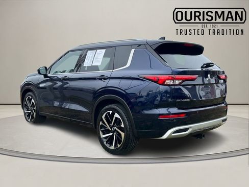 Used 2023 Mitsubishi Outlander SEL image 3