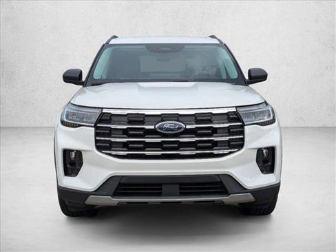 New 2026 Ford Explorer Active w/ Active Comfort Package image 6
