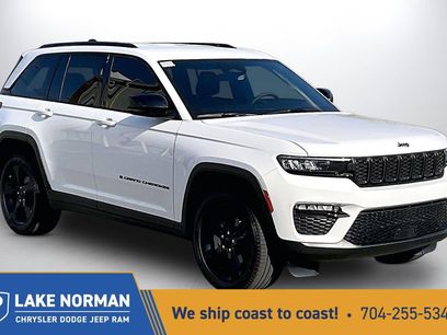 Certified 2025 Jeep Grand Cherokee Limited w/ Black Appearance Package