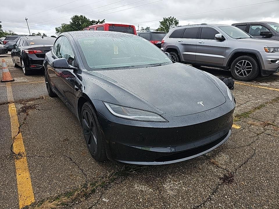 Used 2025 Tesla Model 3 Long Range RWD image 2