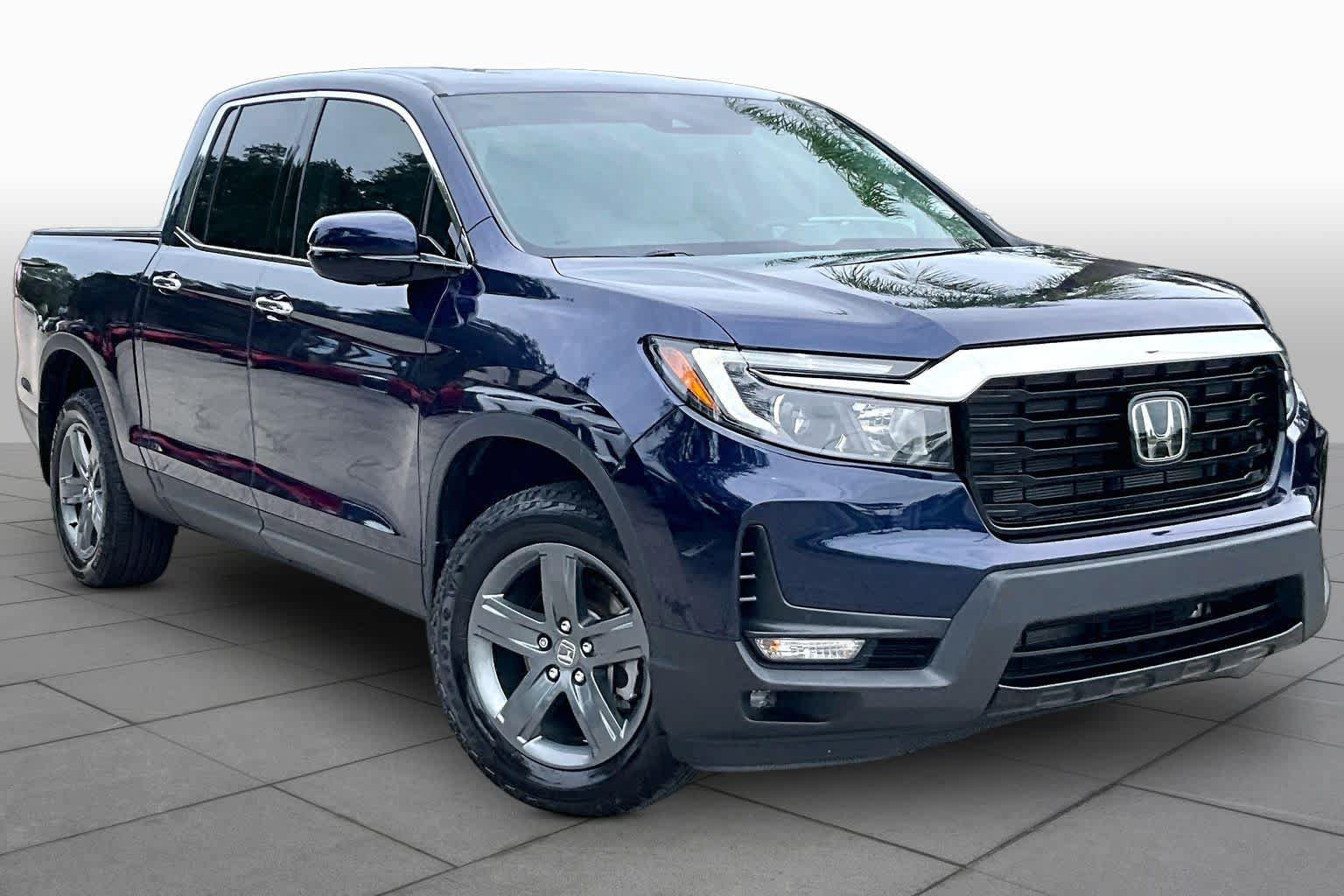 Used 2023 Honda Ridgeline RTL-E image 3