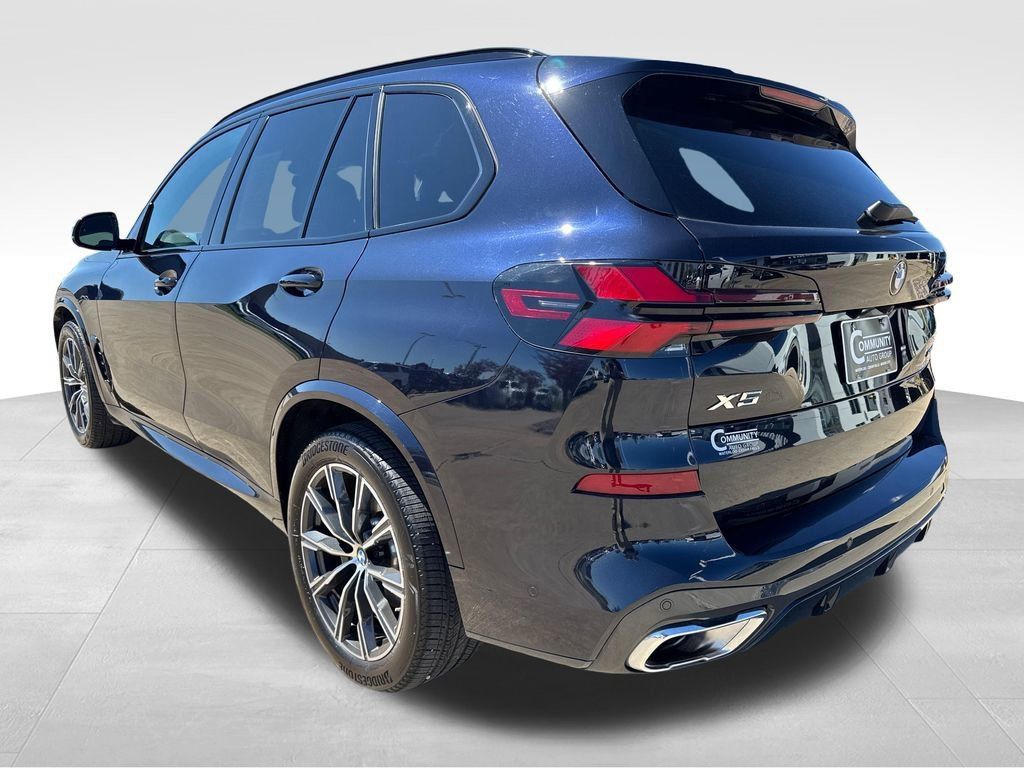 Used 2026 BMW X5 xDrive40i AWD/4WD image 4