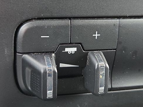 Used 2023 RAM 1500 Classic SLT w/ Trailer & Traction Group image 21