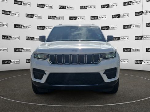 Used 2025 Jeep Grand Cherokee Laredo X w/ Luxury Tech Group I image 8