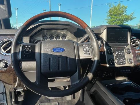 Used 2015 Ford F250 Platinum w/ FX4 Off-Road Package image 19