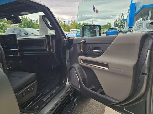 Used 2024 GMC Hummer EV 3X w/ Extreme Off-Road Package AWD/4WD image 13