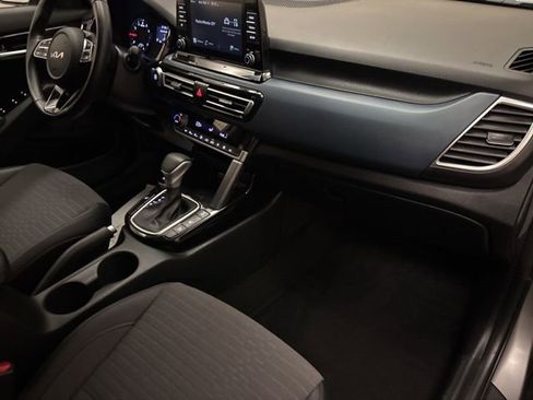 Certified 2023 Kia Seltos S image 24