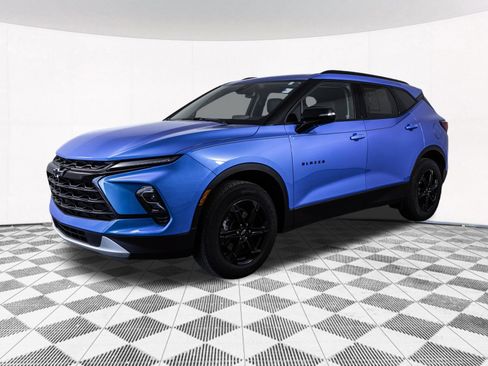 Used 2024 Chevrolet Blazer LT w/ Midnight/Sport Edition FWD image 14