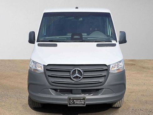 Used 2025 Mercedes-Benz Sprinter 2500 image 8