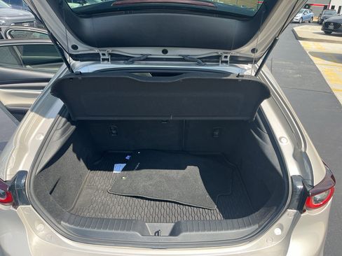 Used 2023 MAZDA MAZDA3 s FWD image 37