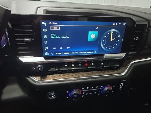 Used 2023 Chevrolet Silverado 1500 RST w/ Z71 Off-Road Package image 24