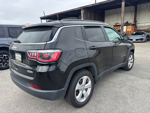 Used 2019 Jeep Compass Latitude w/ Popular Equipment Group FWD image 5
