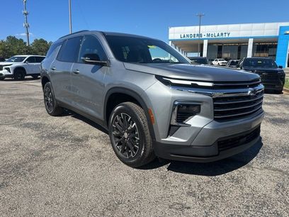 New 2026 Chevrolet Traverse LT w/ Sun and Wheel Package
