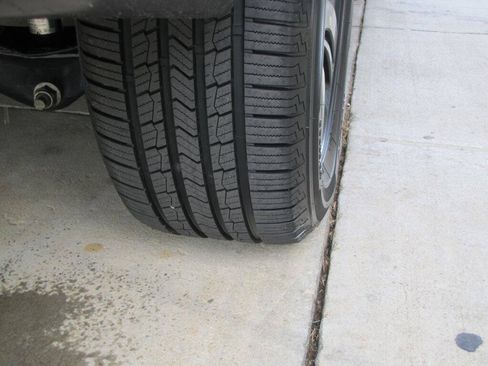 Used 2022 Ford Expedition XLT RWD image 31