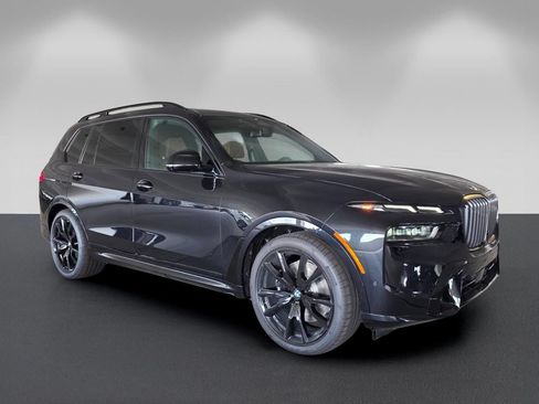 New 2027 BMW X7 xDrive40i w/ M Sport Package AWD/4WD image 1