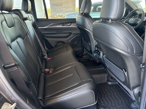 New 2025 Jeep Grand Cherokee Limited w/ Trailer Tow Package image 14