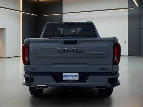 Used 2024 GMC Sierra 1500 AT4 w/ Technology Package AWD/4WD image 5