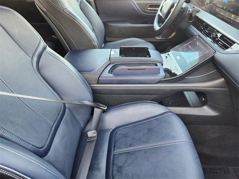 Used 2026 INFINITI QX80 4WD image 19