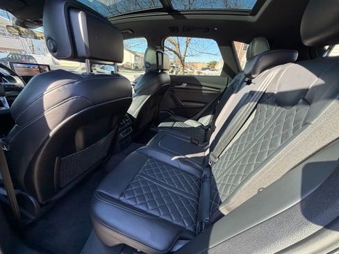 Used 2022 Audi SQ5 Premium Plus image 24