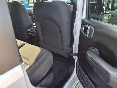 Used 2023 Jeep Wrangler Unlimited w/ Cold Weather Group image 26