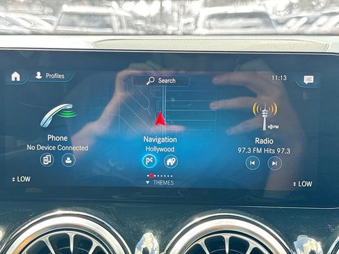 Used 2023 Mercedes-Benz EQB 300 4MATIC image 16