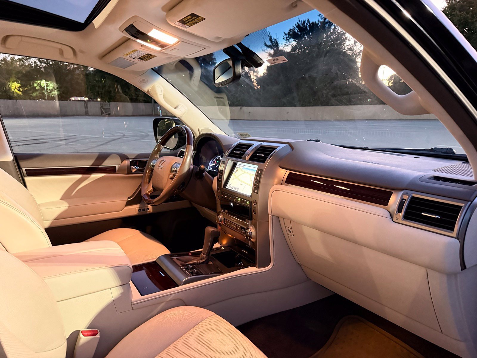 Used 2019 Lexus GX 460 Premium AWD/4WD image 29