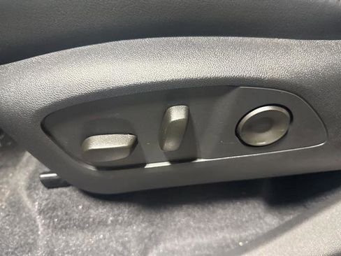 New 2025 Buick Enclave Preferred w/ Power Package image 27