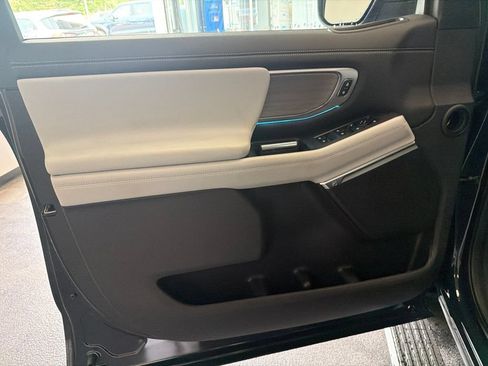 New 2027 Ford Expedition Max Platinum AWD/4WD image 9