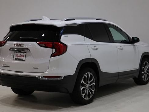 Used 2021 GMC Terrain SLT w/ Infotainment Package II AWD/4WD image 8