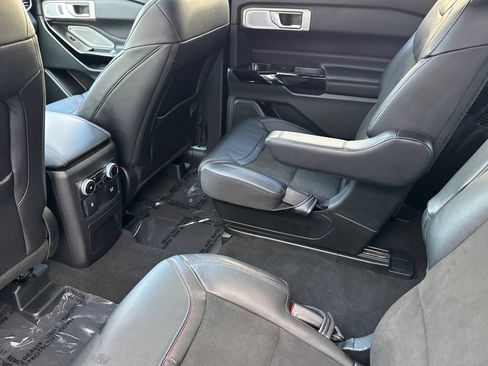 Used 2023 Ford Explorer ST w/ Equipment Group 401A AWD/4WD image 15