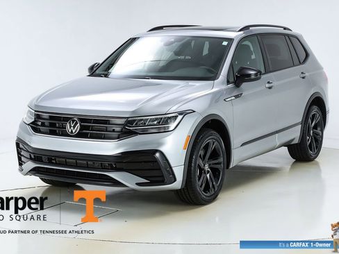 Used 2023 Volkswagen Tiguan SE R-Line AWD/4WD image 40
