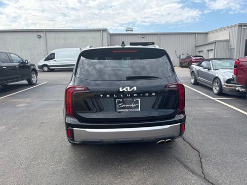 Used 2025 Kia Telluride S FWD image 6